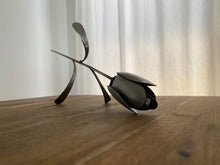 Load image into Gallery viewer, Frogman Art Metal Flower