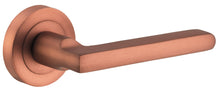 Load image into Gallery viewer, Baltimore Lever on Rnd Rose