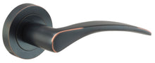 Load image into Gallery viewer, Oxford Lever on Round Rose
