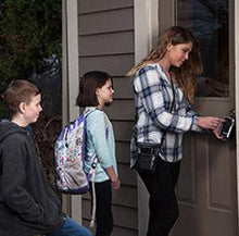 Load image into Gallery viewer, Master Lock Bluetooth Smart Portable Lock Box